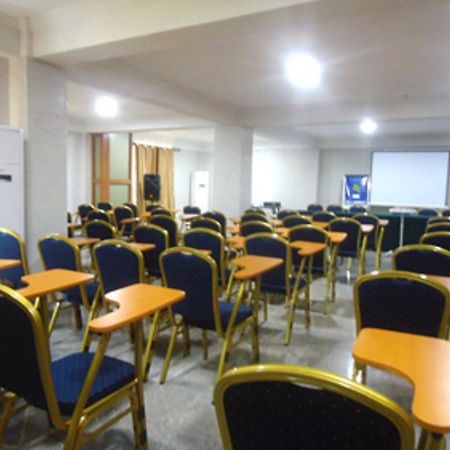 Sunset Hotel Kumasi Esterno foto
