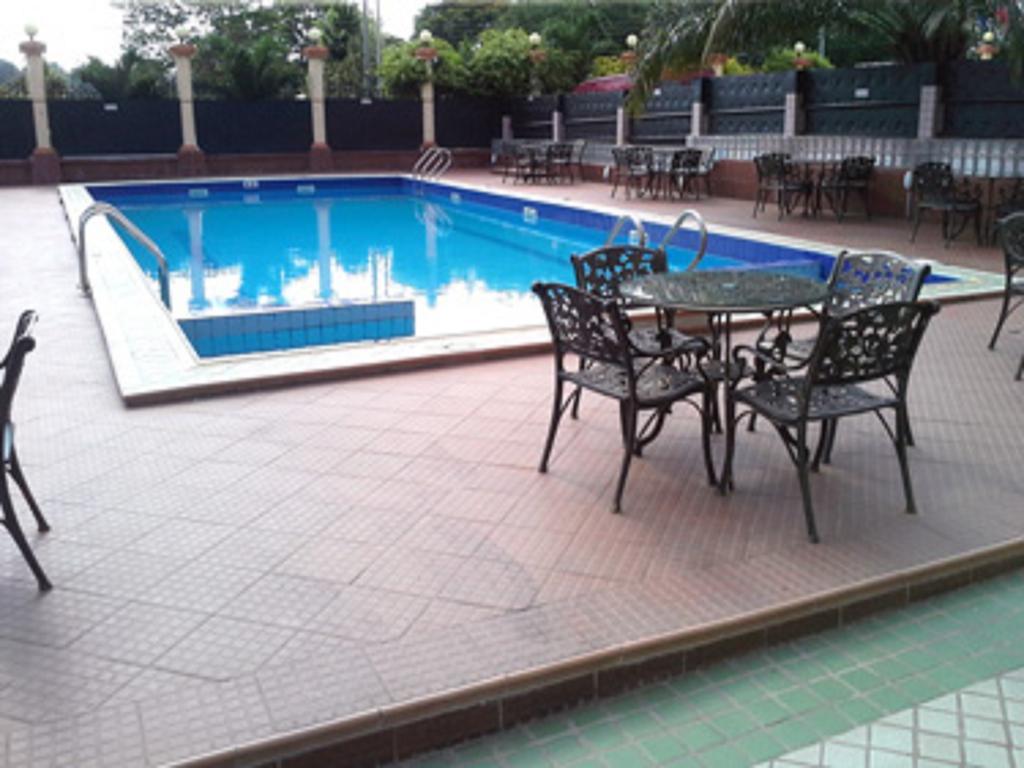 Sunset Hotel Kumasi Esterno foto